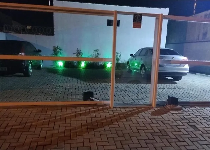 Casa Com Piscina Em Itanhaem