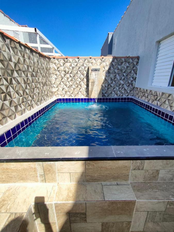 Casa de Férias Casa Com Piscina Em *